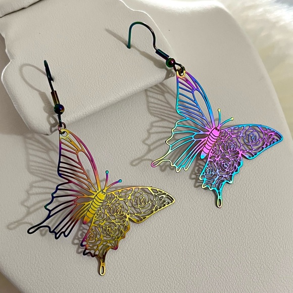 DesiDivineDesigns Jewelry - NWT Handmade Holographic Butterfly Earrings